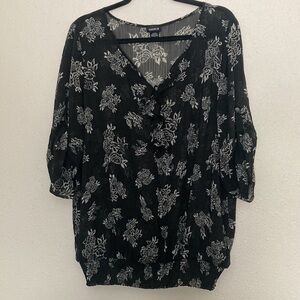 Torrid Ruffle Front Sheer Elastic Hem Blouse Size 2 Preppy